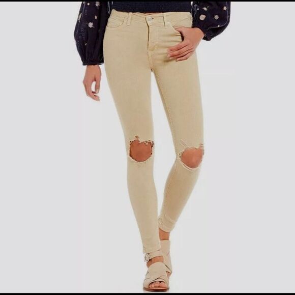 New. Destroyed High rise stretch busted jean. NWOT - Picture 3 of 8